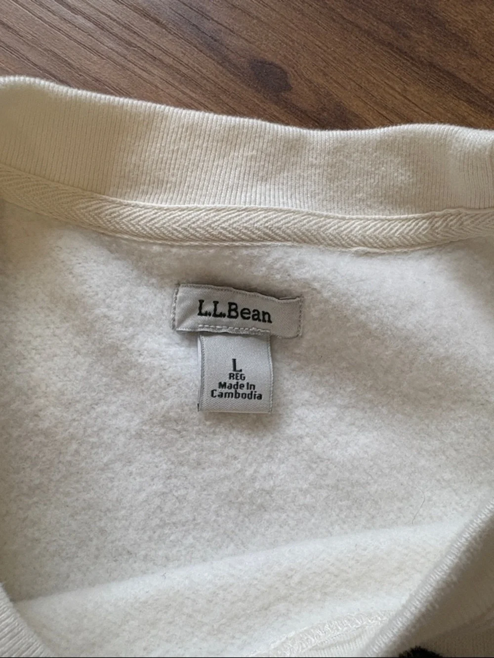 L.L. Bean Women’s Cream Crewneck Sweatshirt with Dark Green Logo Size L - Picture 5 of 7